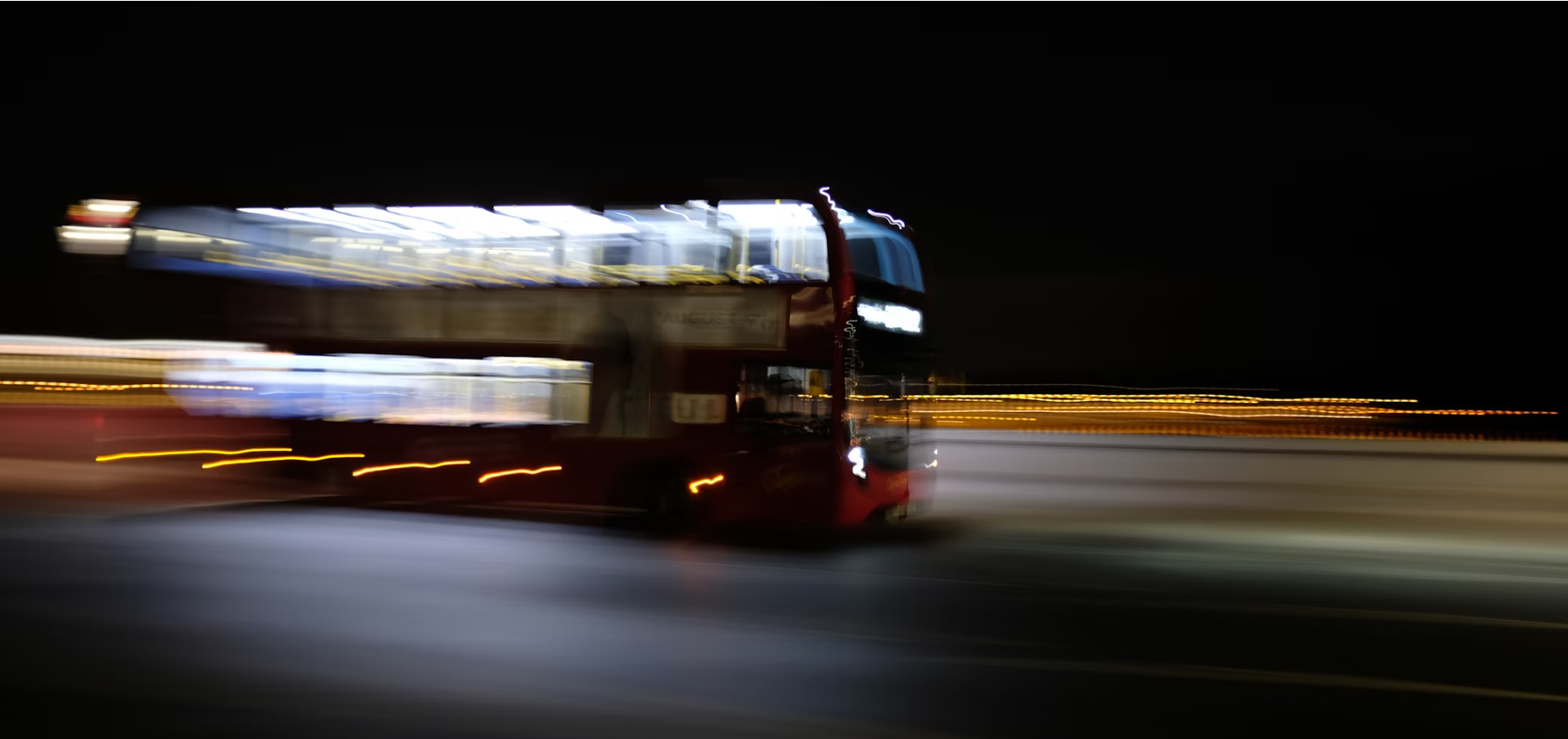 视频拖影效果的应用