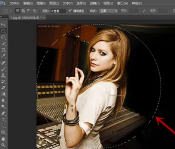 步骤二：绘制圆形